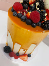 Load image into Gallery viewer, BERRY-LICIOUS DRIP CAKE