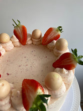 Load image into Gallery viewer, STRAWBERRIES &amp; CREAM

